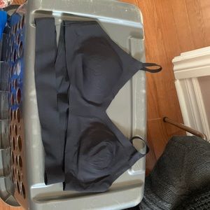 Sports bra